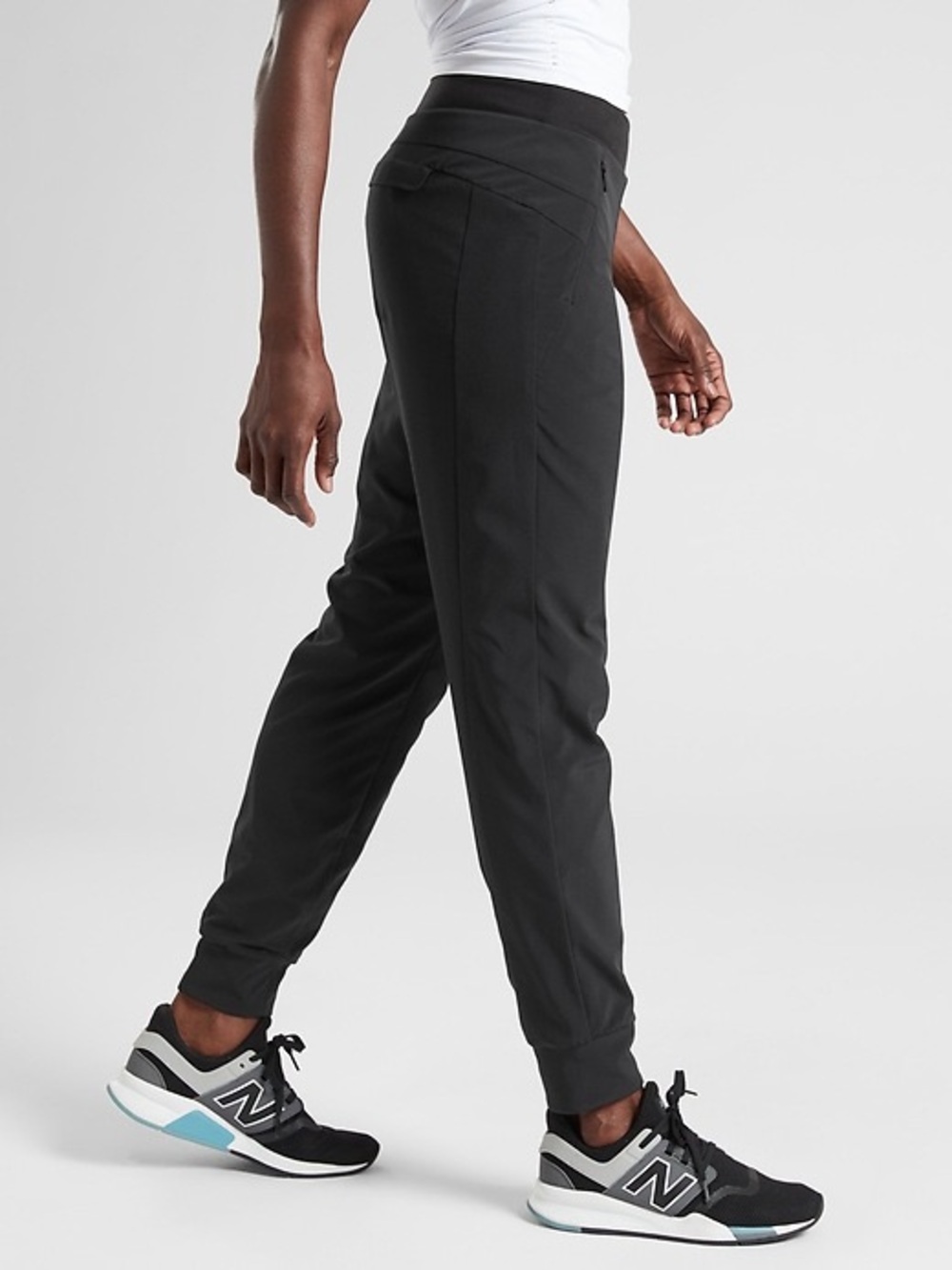 NWOT Athleta BURGUNDY (BURNT RED) Soho Lined Joggers Size 14 Tall